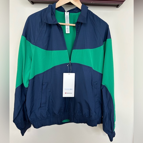 Lululemon Nylon Women's raceway Green and club Blue Jacket size small NWT - Picture 8 of 13